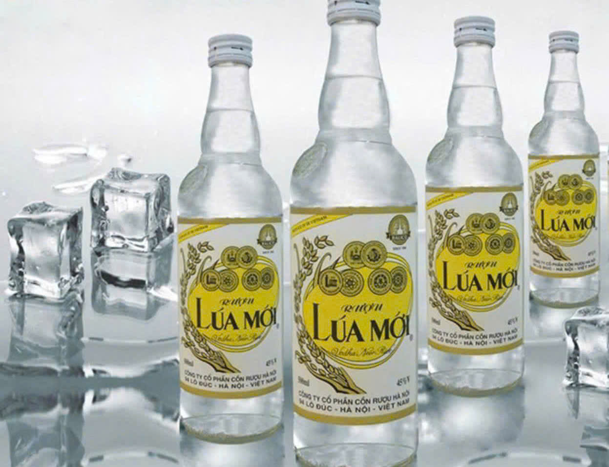 Ruou-Lua-Moi-Halico-voi-da-lanh