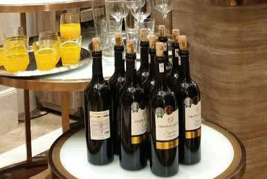 Ruou-vang-Signature-cabernet-sauvignon-phuc-vu-apec-2017