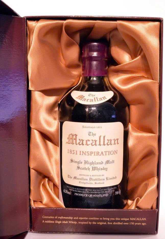 The-Macallan-1851-khi-mo-hop