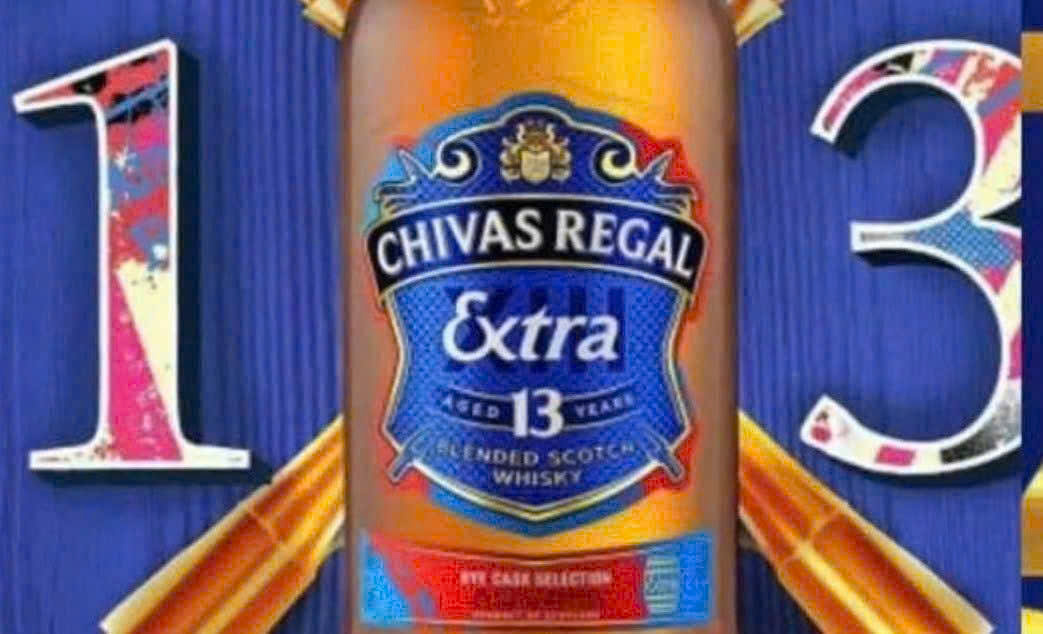 Thuong-hieu-Chivas-Extra-13-Rye-Cask-Xanh-700ml
