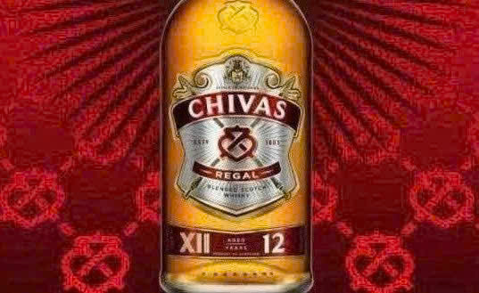 Thuong-hieu-chivas-12-70-cl
