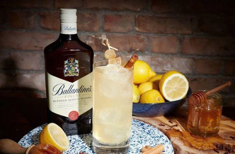 Thuong-thuc-BALLANTINES-Finest-1-lit-dung-chuan