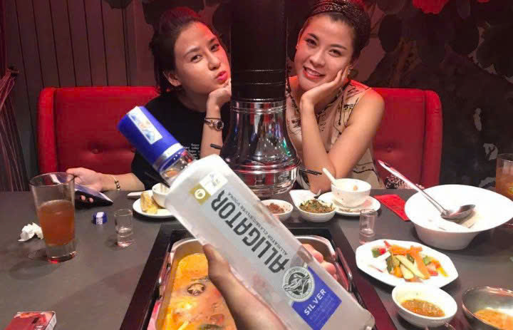 Thuong-thuc-vodka-ca-sau-xanh-30-do-lien-doanh-nga