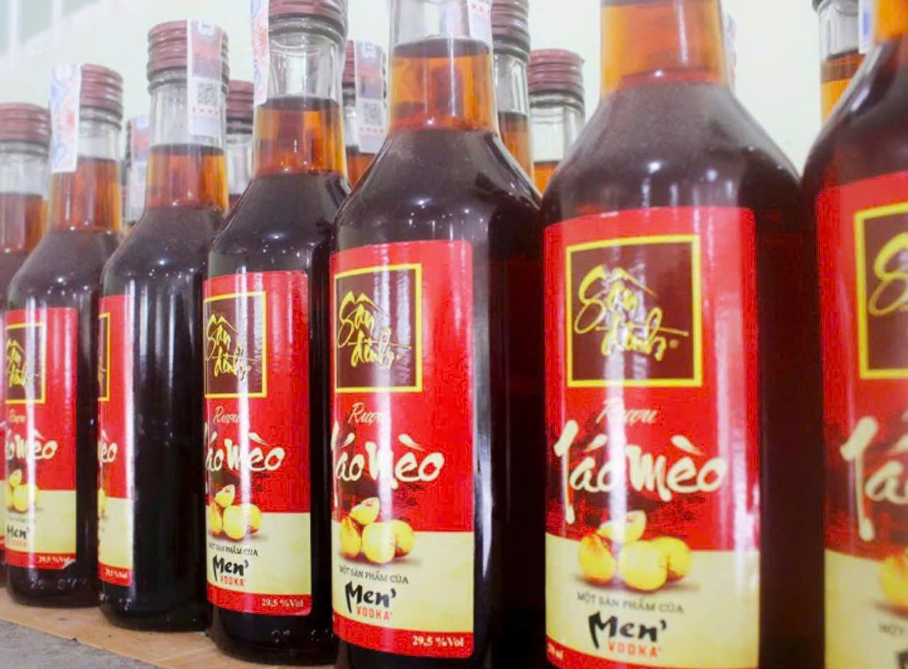Trung-bay-Ruou-Tao-Meo-San-Dinh
