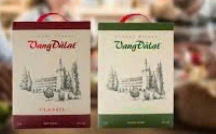 Trung-bay-Vang-Da-Lat-3-Lit-trang-va-Do