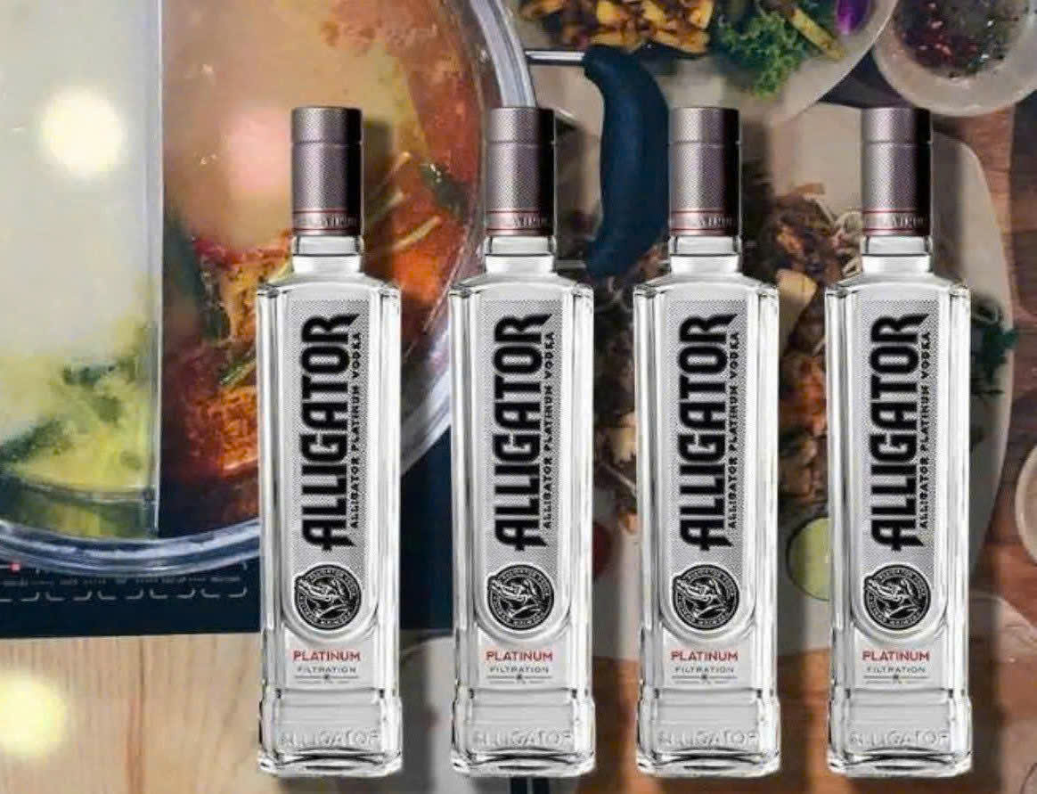 Trung-bay-Vodka-Ca-Sau-Den-gia-re-nhap-khau-tu-nuoc-nga