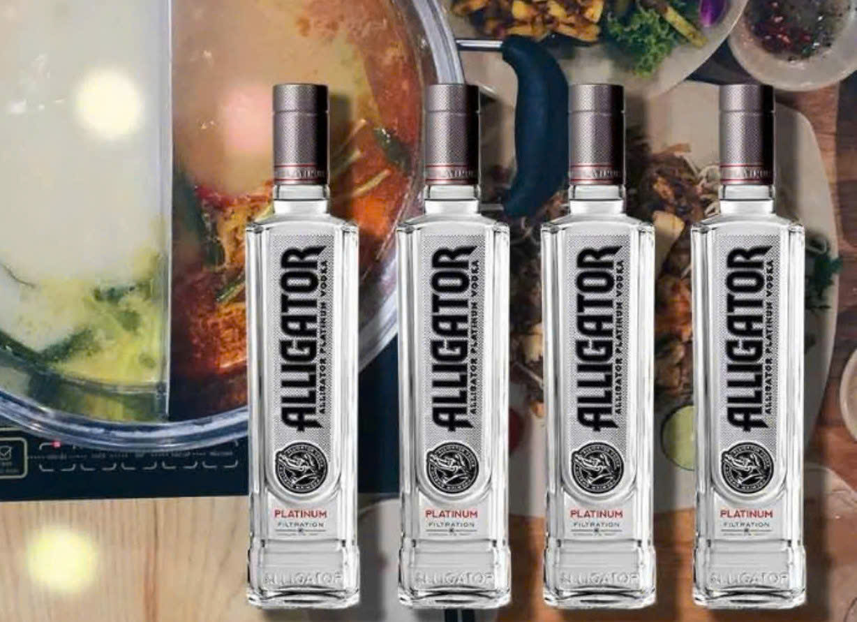Trung-bay-Vodka-Ca-Sau-Den-gia-re-o-Ha-Noi
