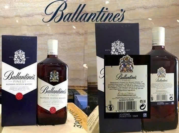 Trung-bay-cac-loai-ruou-Ballantines-Finest-VN