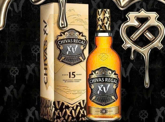 Trung-bay-mau-chivas-15-nam-hay-Chivas-XV