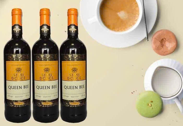 Trung-bay-vang-y-ngot-queen-bee