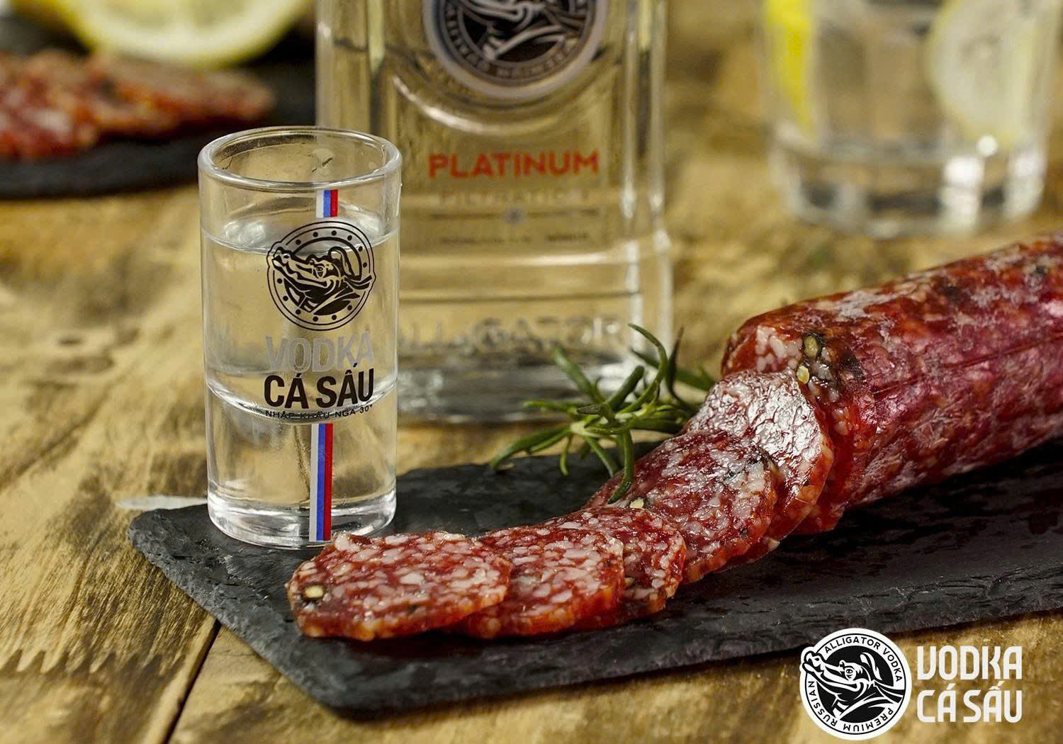 Uong-Vodka-ca-sau-den-dung-dieu