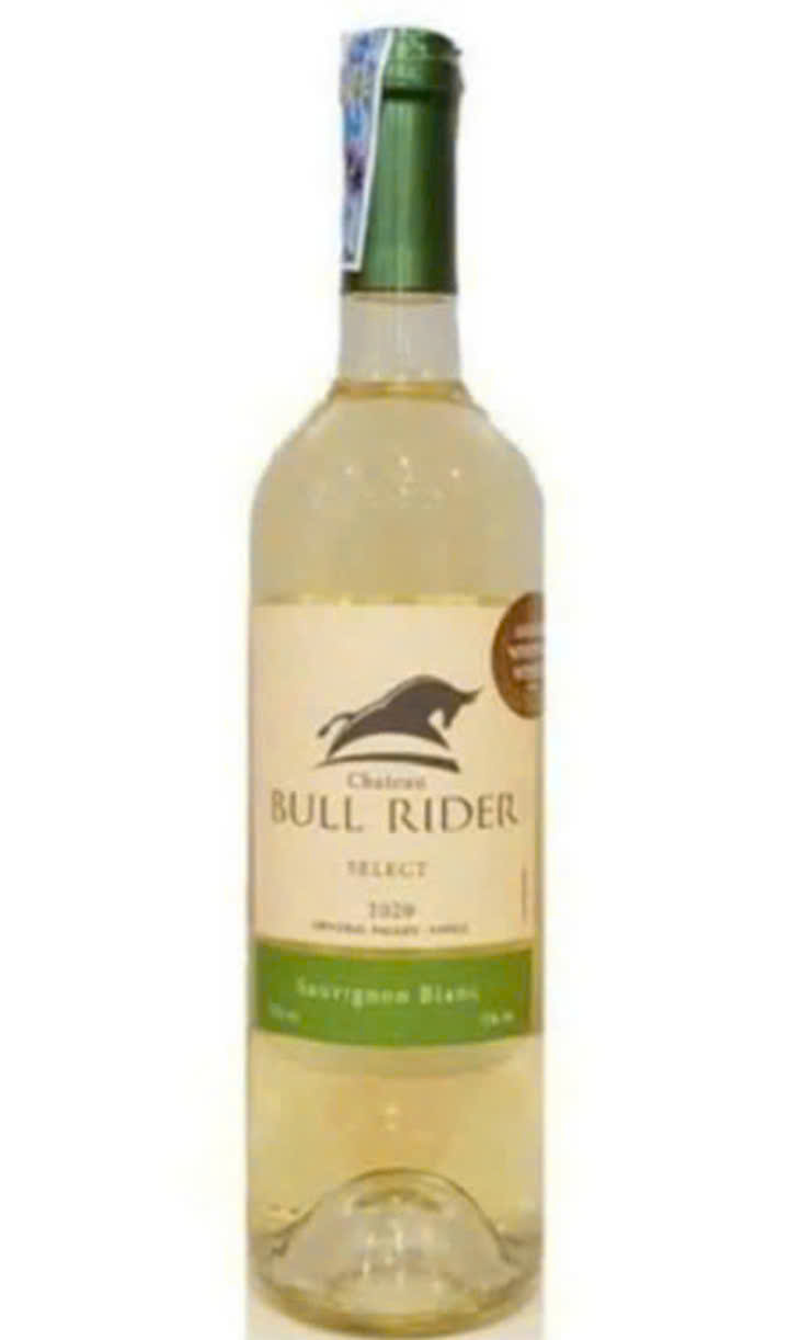 Vang-Chateau-Bull-Rider-Trang-750-ml-gia-re-nhat