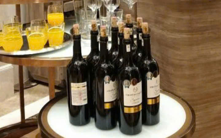 Vang-Chateau-Dalat-Signature-shiraz-phuc-vu-apec-2017