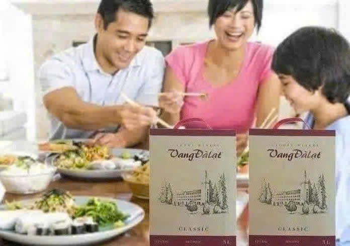 Vang-Da-Lat-3-Lit-trong-bua-com-nguoi-Viet-Nam