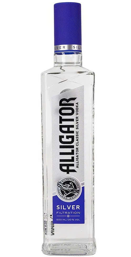 Vodka-Ca-Sau-Xanh-500-ml-mua-gia-re-nhat-Ha-Noi