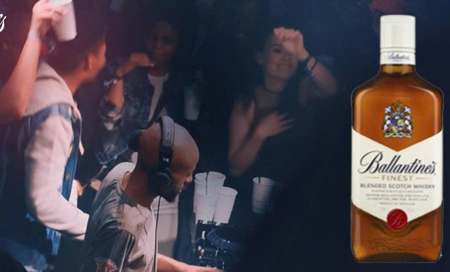 ballantines-finest-va-bua-tiec-gioi-tre-vn