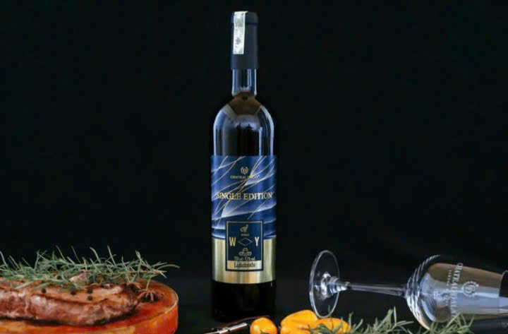 cach-thuong-thuc-Single-edition-Shiraz-LADOFOODS