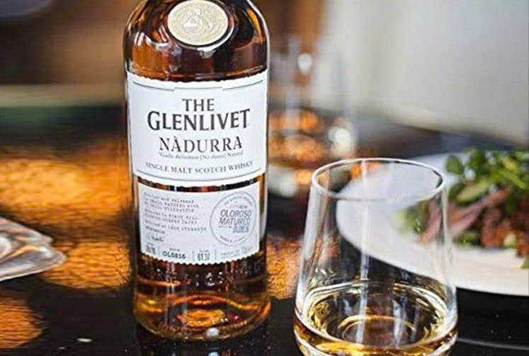dung-dieu-the-Glenlivet-Nadurra-1lit