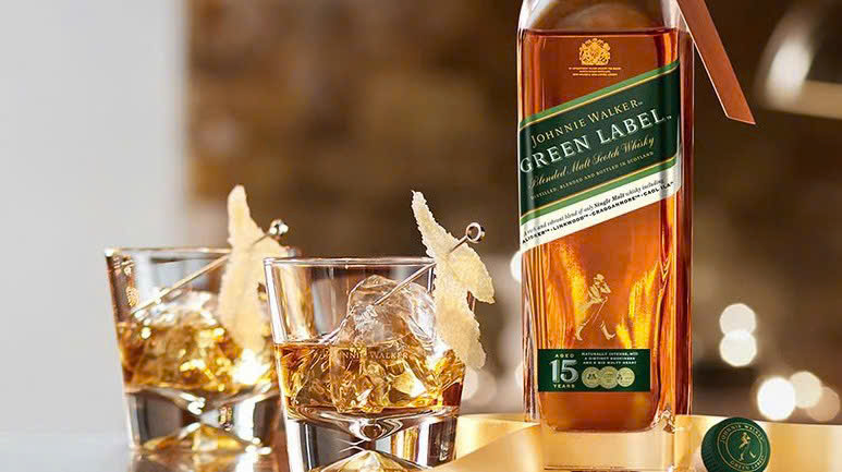dung-dieu-voi-Cocktail-green-label