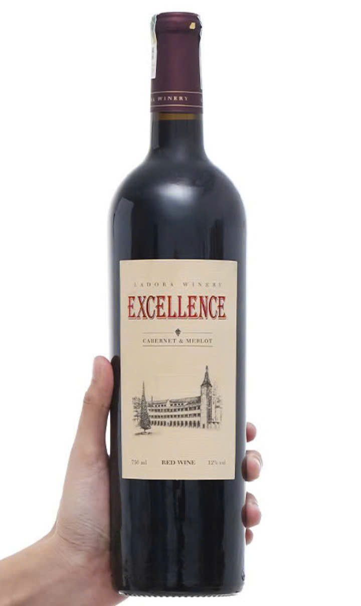 excellence-do-12-750-ml-moi-nhat-gia-re