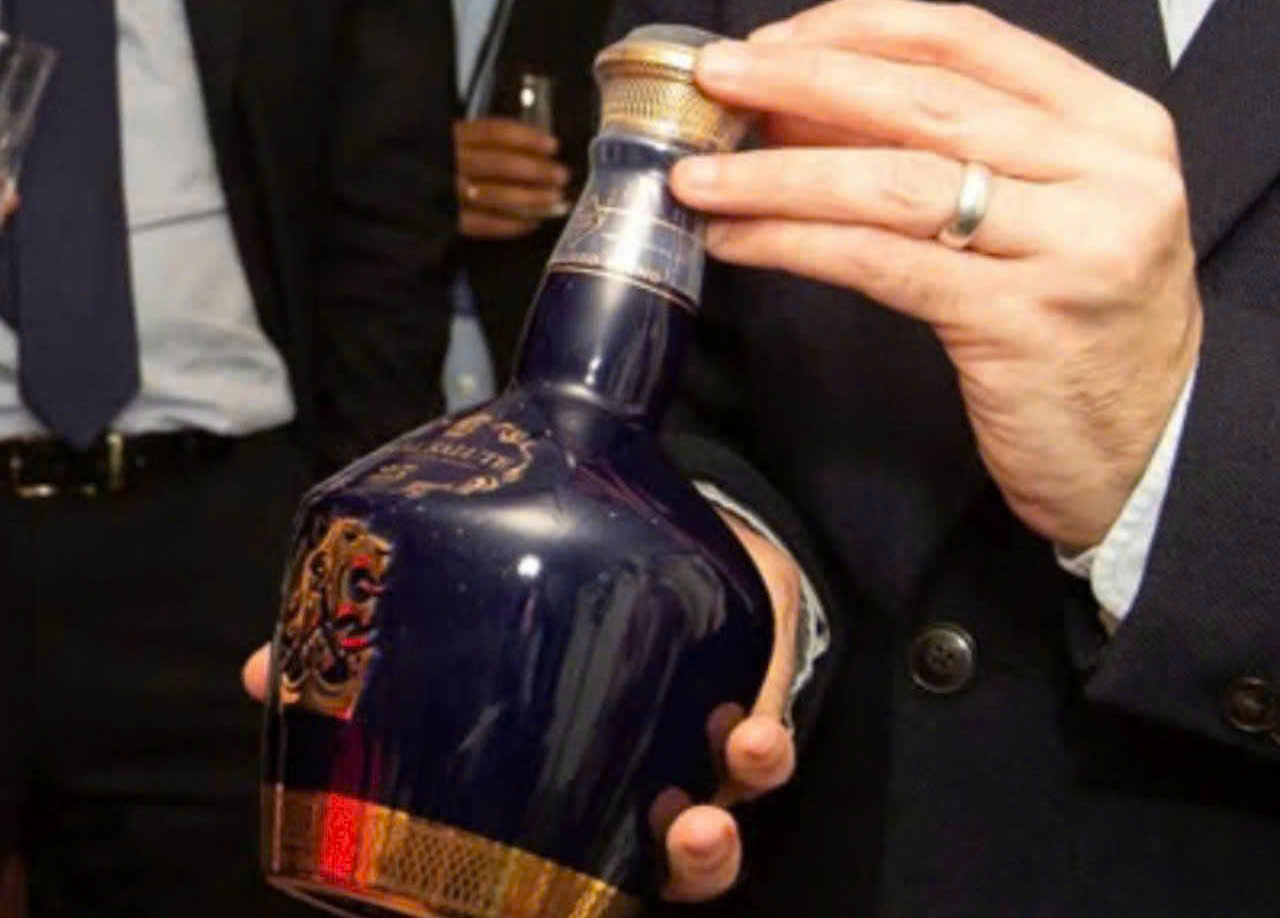 gioi-thieu-Chivas-Royal-salute-25-nam