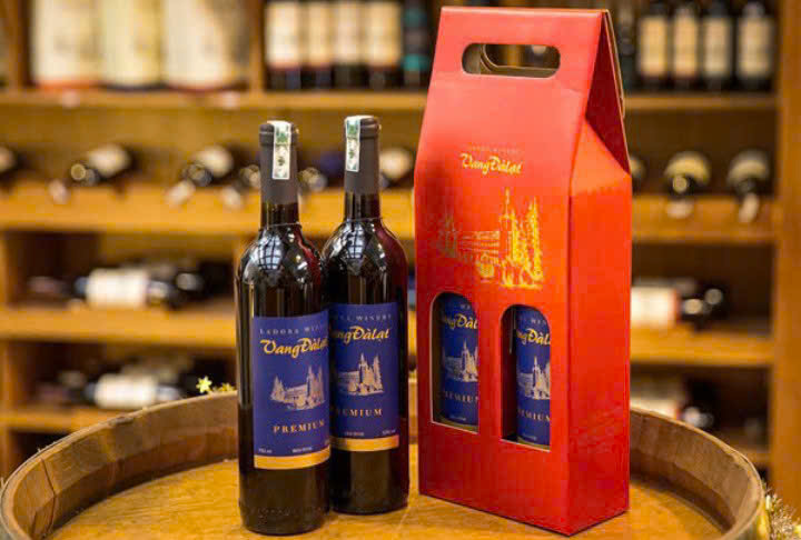 gioi-thieu-vang-Premium-do-red-Wine-LADOFOODS