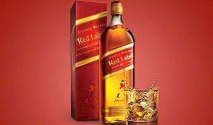 ruou-johnnie-walker-red-1-lit-voi-Da-vien-lanh