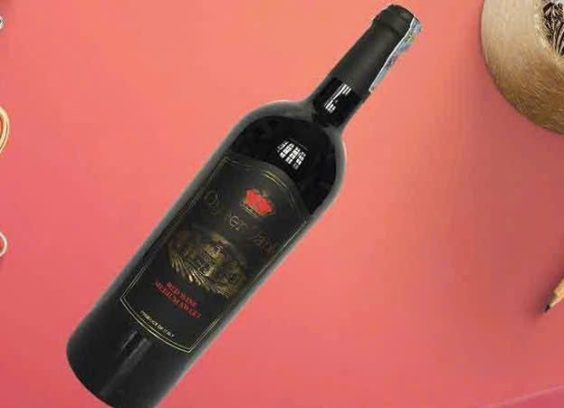 ruou-vang-y-ngot-queen-vabi-gia-re