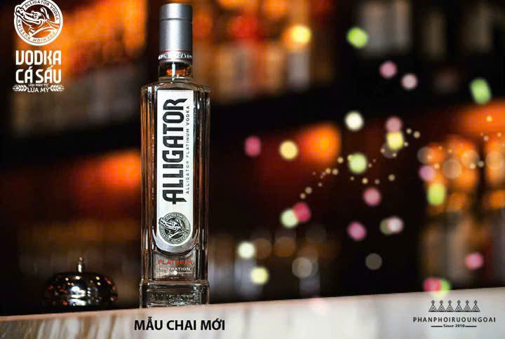 ruou-vodka-ca-sau-den-500ml-Mau-moi-nhat