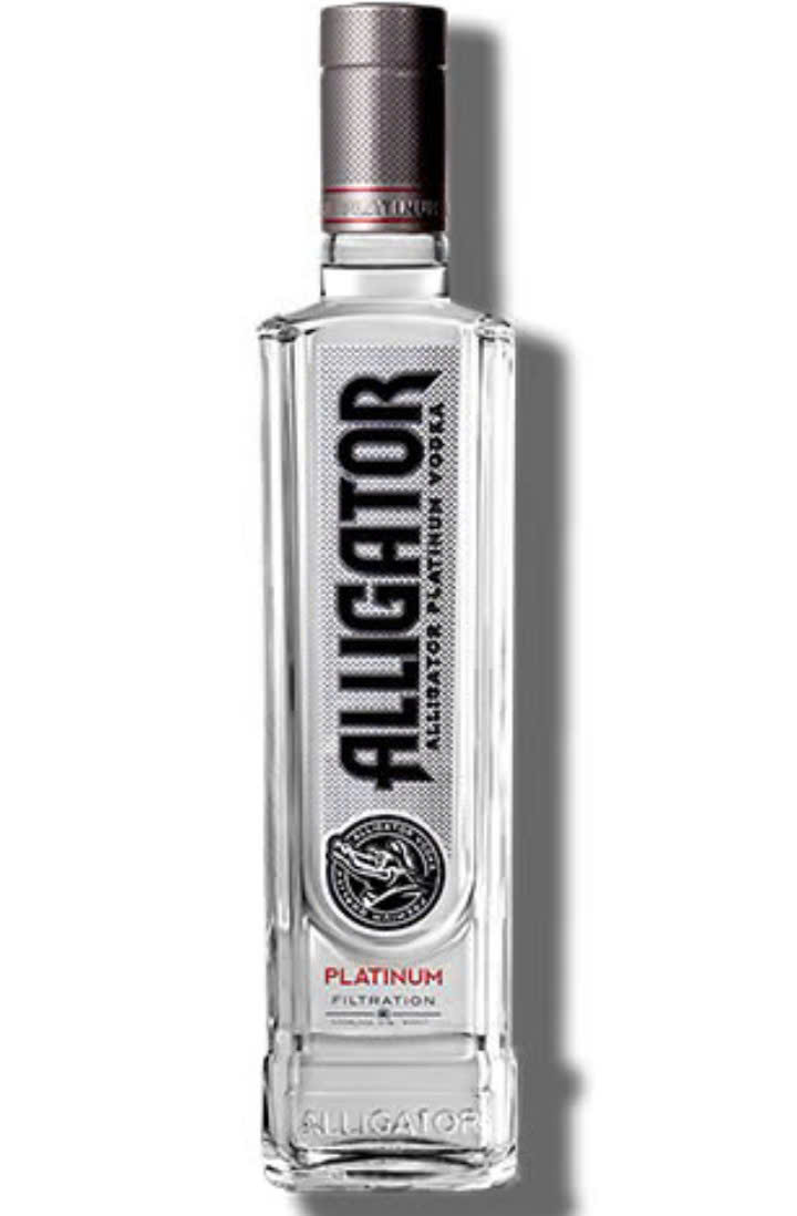 ruou-vodka-ca-sau-den-500ml-mua-gia-re