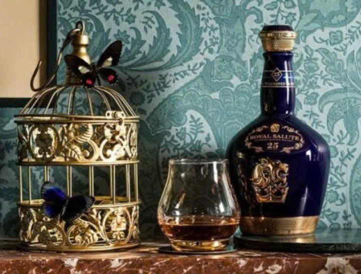 thuong-thuc-Chivas-25-chai-su-moi-nhat