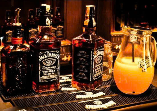 thuong-thuc-jack-daniels-No.7-700ml-Cocktail-Cam