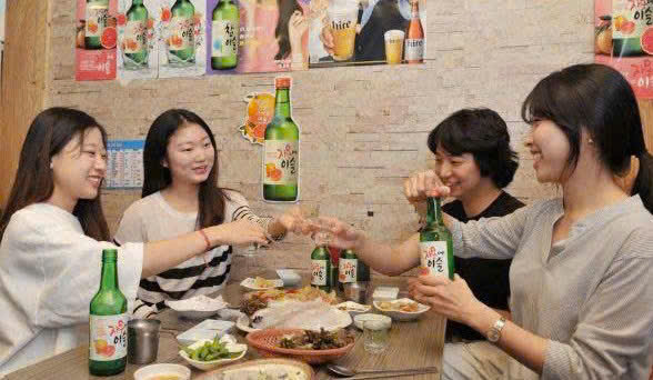 thuong-thuc-soju-buoi-360ml-13-do-dung-dieu