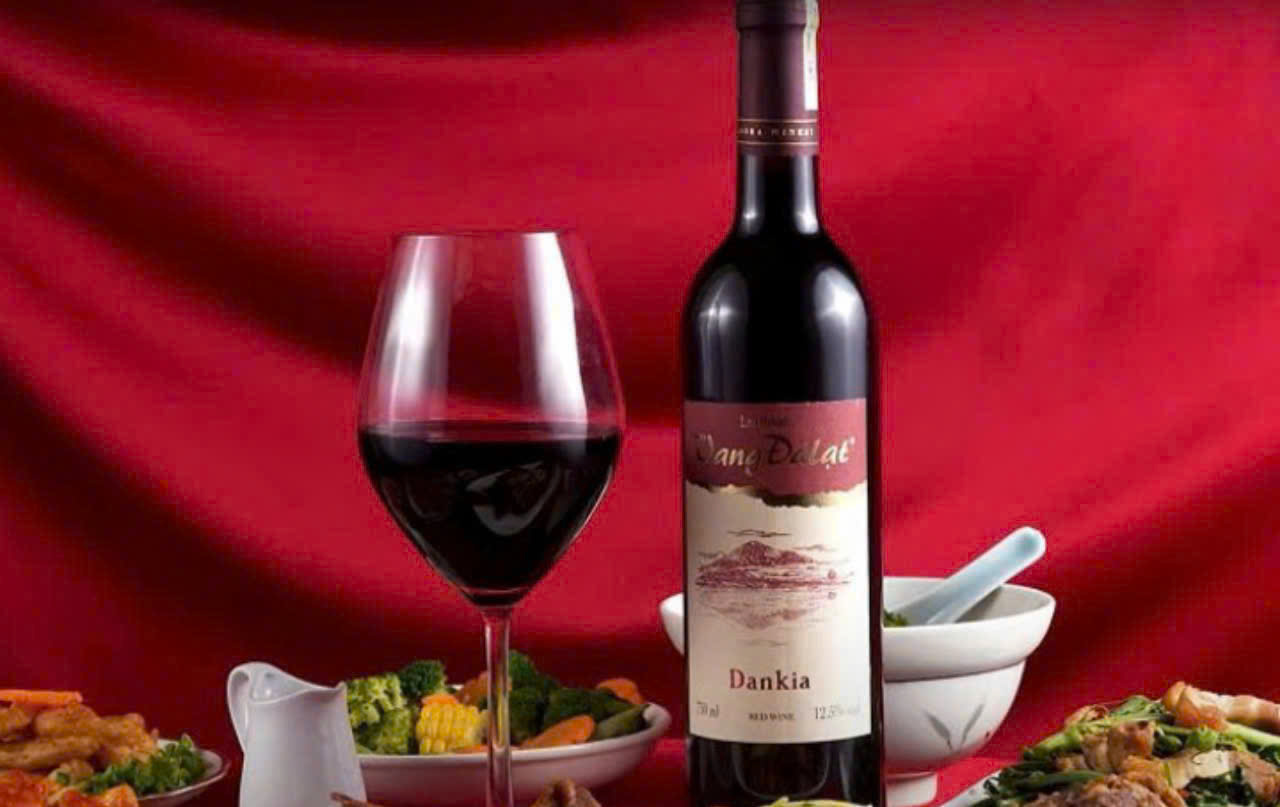 thuong-thuc-vang-da-lat-dankia-do-dung-dieu