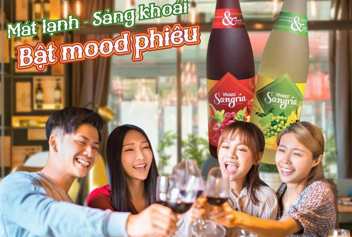 thuong-thuc-vivazz-sangria-do-trang-mat-lanh-voi-da