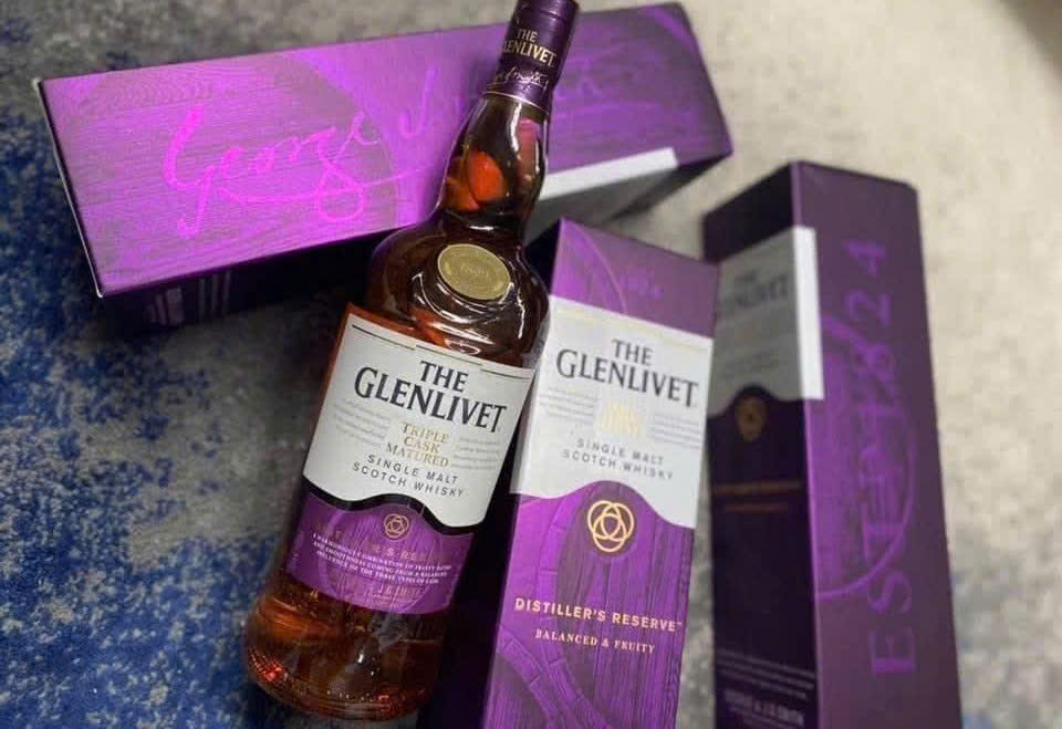 trung-bay-Glenlivet-tim-1lit-duty-free