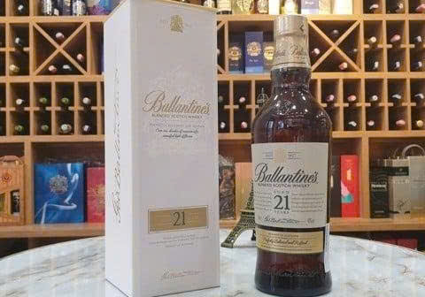 trung-bay-mau-ballantines-21-nam