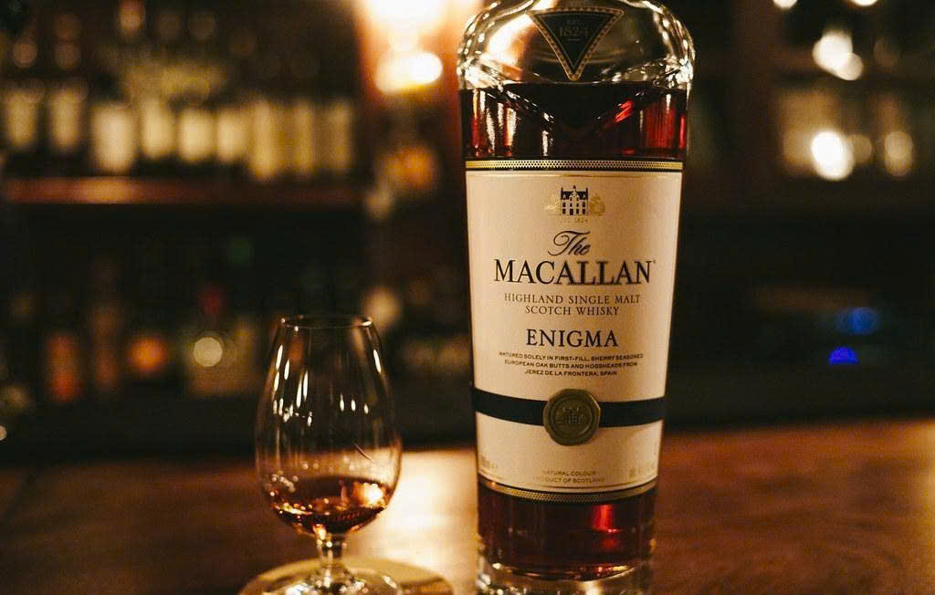 uong Macallan-Enigma-700-ml