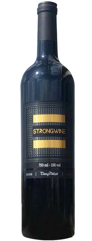 vang-da-lat-sTrong-750-ml-15-do-gia-re-nhat-HN