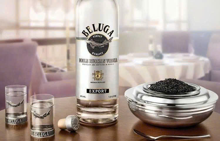 vodka-beluga-noble-trang-voi-trung-ca-tam