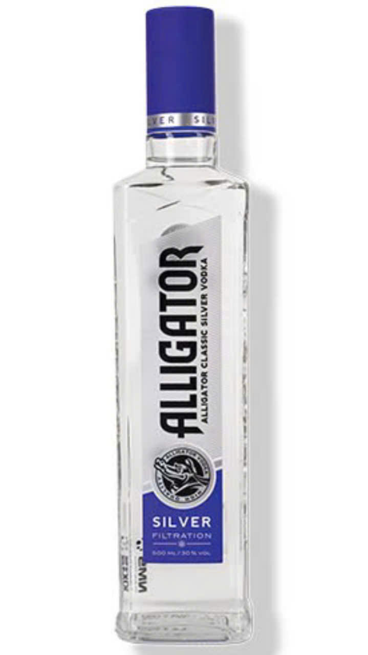 vodka-ca-sau-xanh-30-do-gia-bao-nhieu
