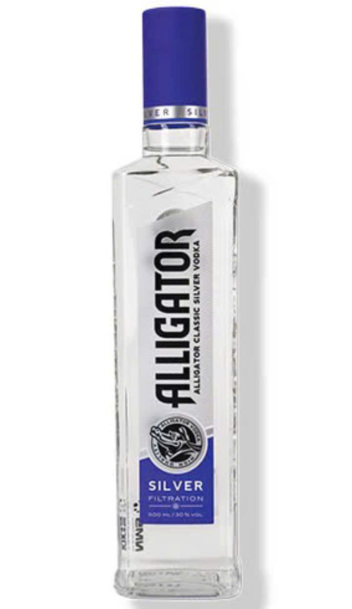 vodka-ca-sau-xanh-moi-nhat-500ml-gia-re