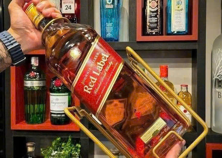 Cach-Nhan-biet-red-label-3-lit-Diageo