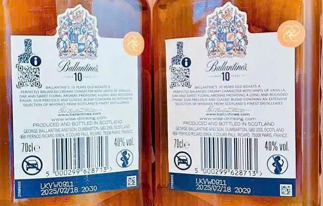Nhan-sau-chai-Ballantines-Finest-2-lit