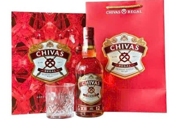 Bo-san-pham-chivas-12-GF-2026-gia-re-700ml