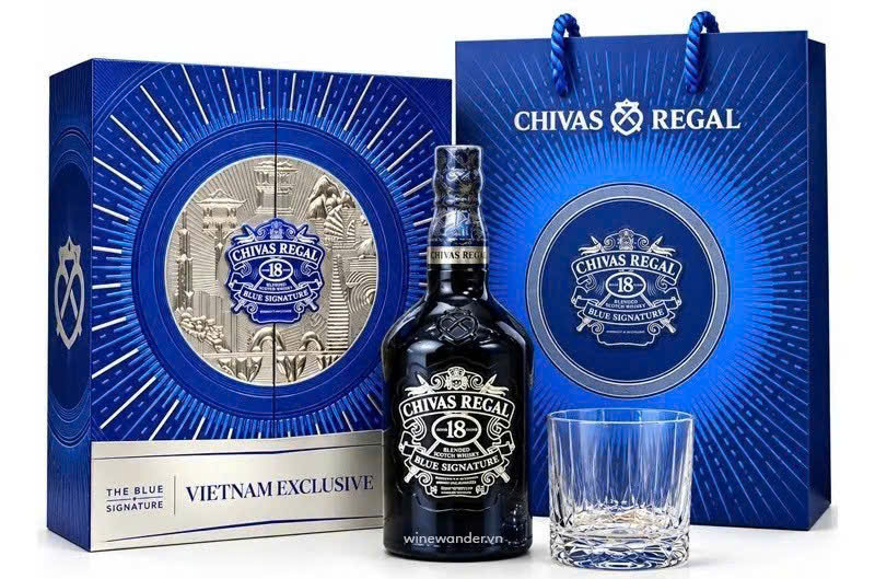 Bo-san-pham-chivas-18-Blue-Signature-GF-2027-gia-re