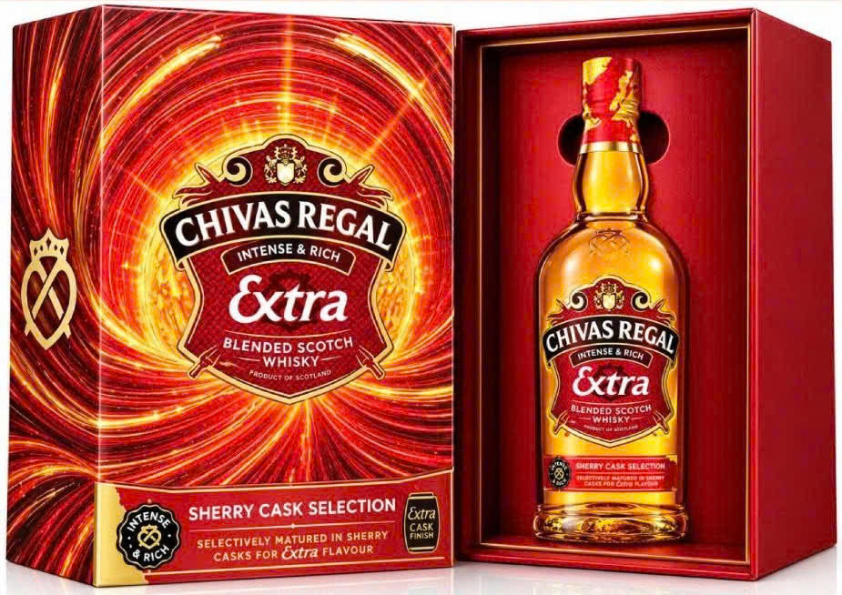 Chivas-extra-13-hop-qua-2027-khi-mo-hop