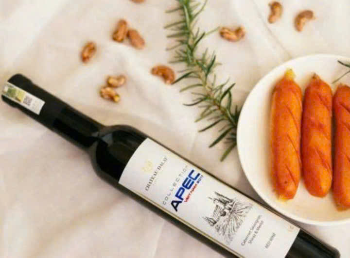 Dung-dieu-voi-Chateau-da-lat-Apec-2017-Red-Wine-017