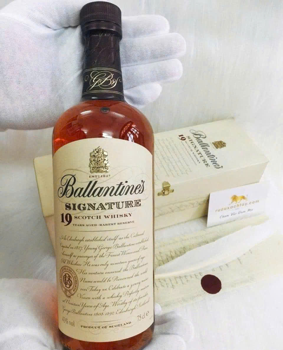 Gioi-thieu-Ballantines-Signature-19-2