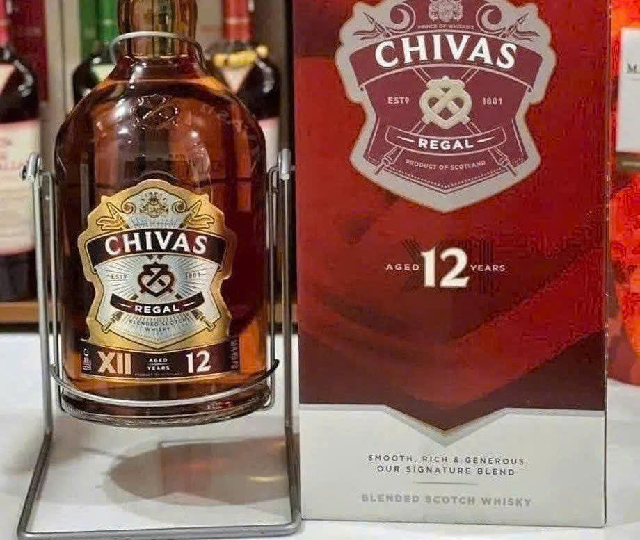 Gioi-thieu-Chivas-12-4.5-lit-gia-re-tai-HN
